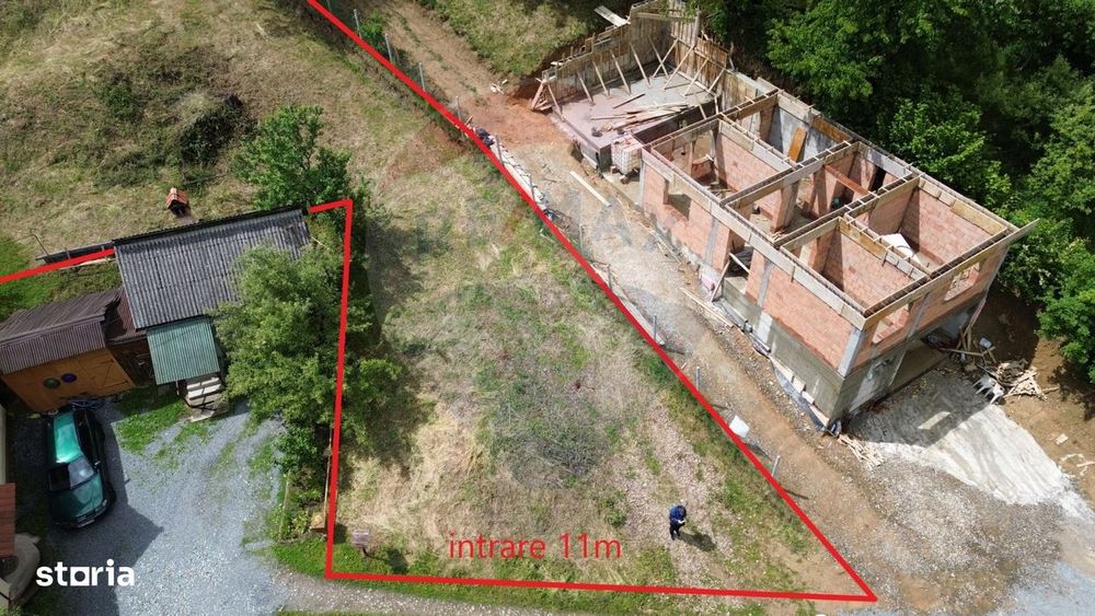 Valea Borcutului,Teren intravilan de vanzare, intre case!