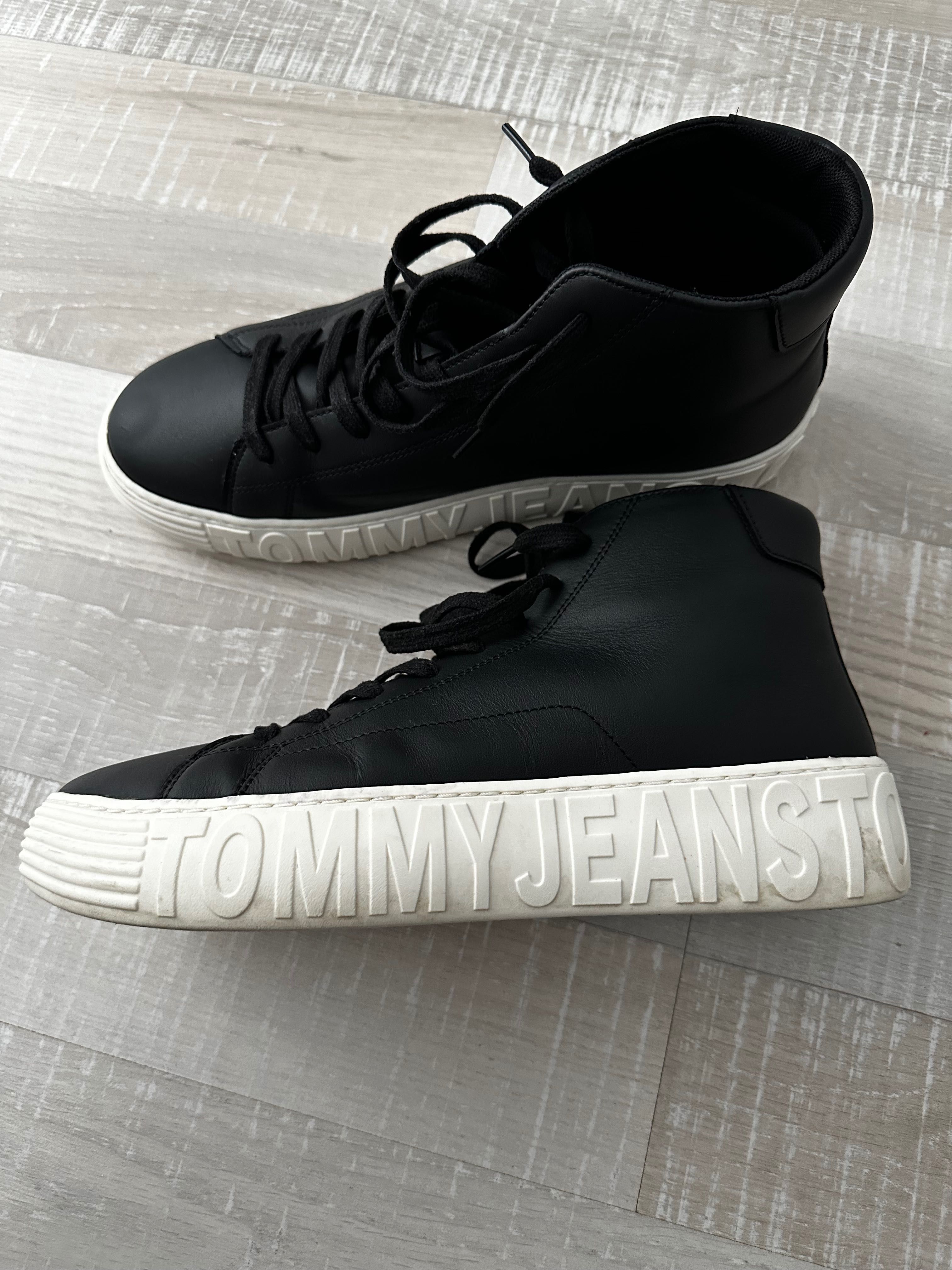 Adidasi Tommy Jeans