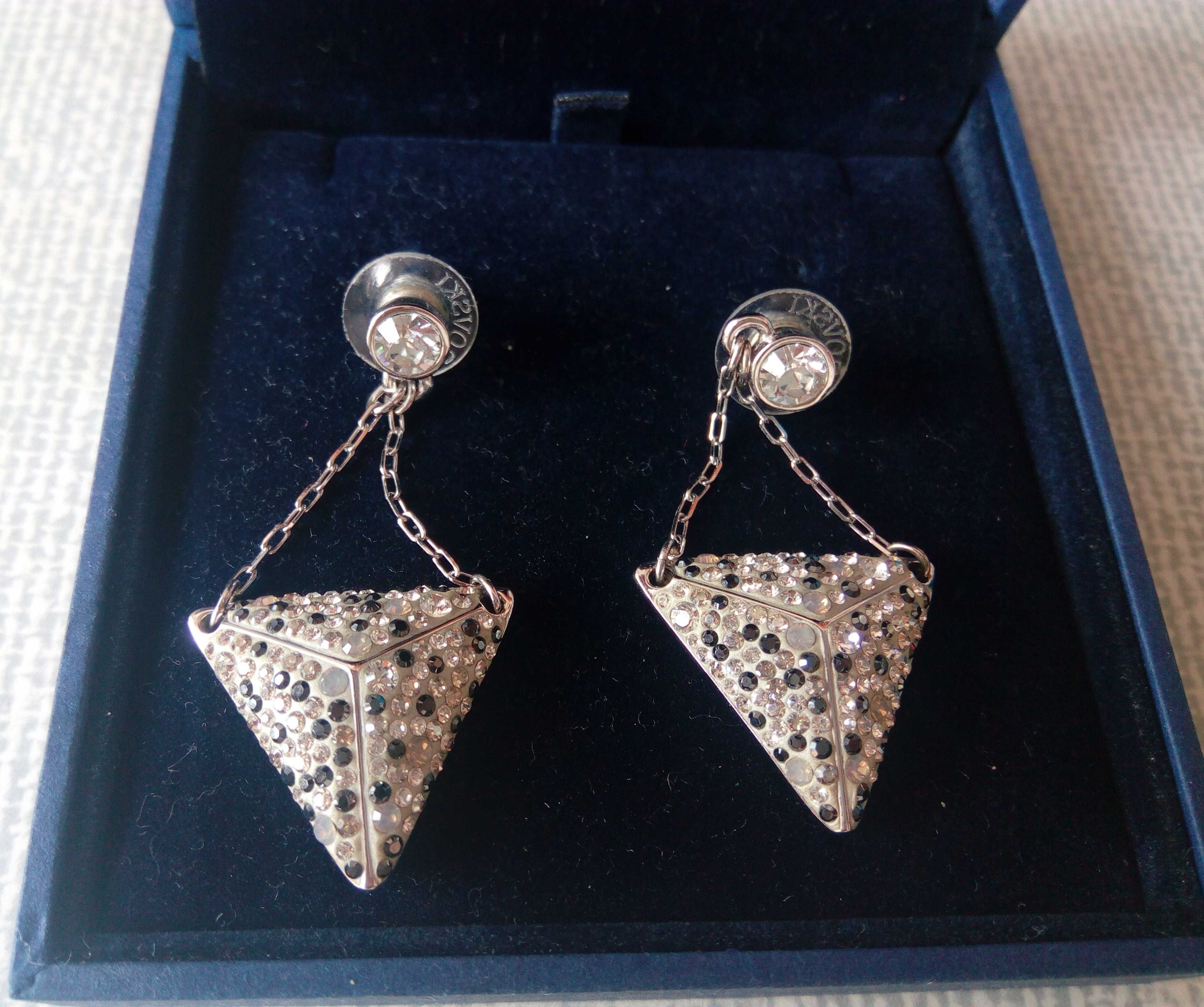 Обеци Swarovski Force: PE Cry/ Jethem/ LMUL/RHS 976090