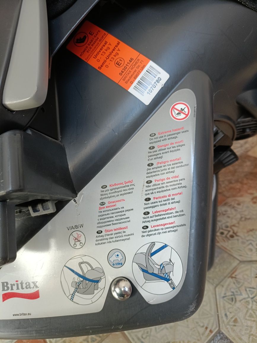 Scoică Britax Romer 0-13 kg cu prindere în centură cu spatele