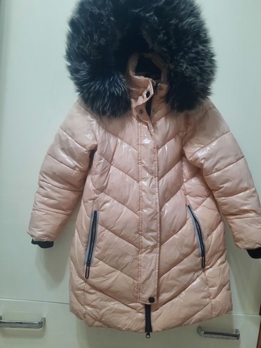 Продам детскую зимнюю куртку