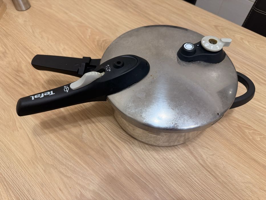 Vand oala sub presiune Tefal 4,7 litri