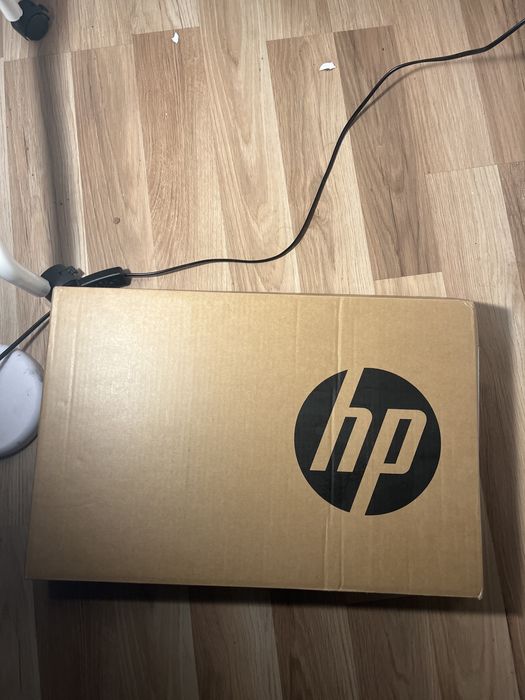 Laptop HP 17-cp3282ng Widows 11 SIGILAT