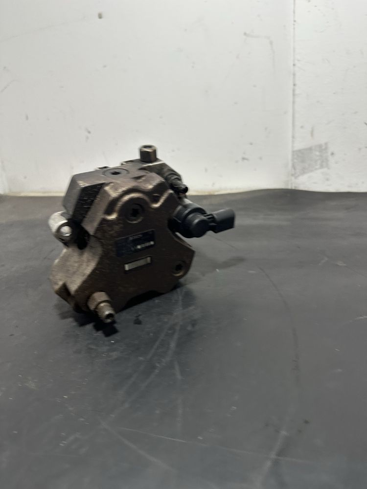 Pompa inalta presiune BMW Seria 5 E60 E61 2.0 diesel 520d m47 163cp