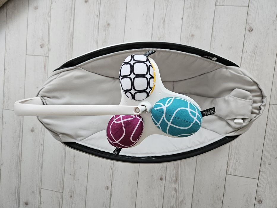 Leagăn electric 4Moms aproape nou - fotoliu balansoar 4 moms MamaRoo 4