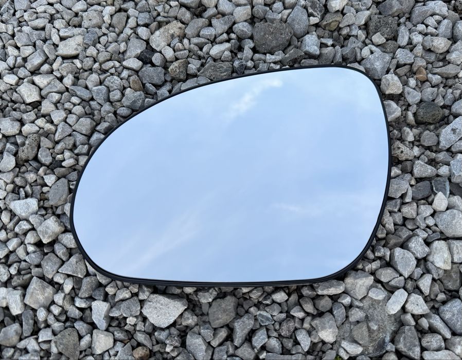 Стъкло за ляво огледало за Hyundai i 30/ Хюндай и 30