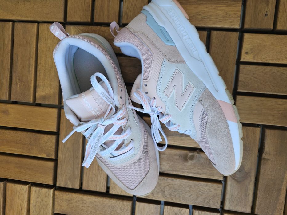 Сникърси New Balance CW997HKС Розов