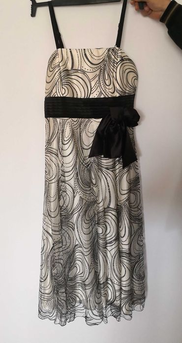 Официална рокля черно-бяла