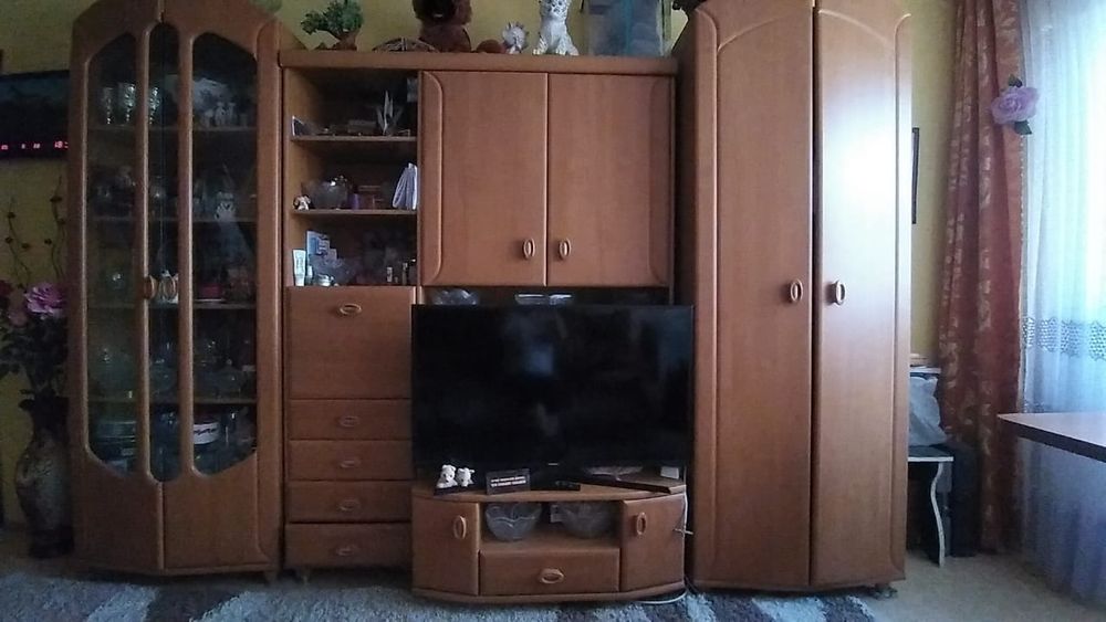 Стенка для гостиной.