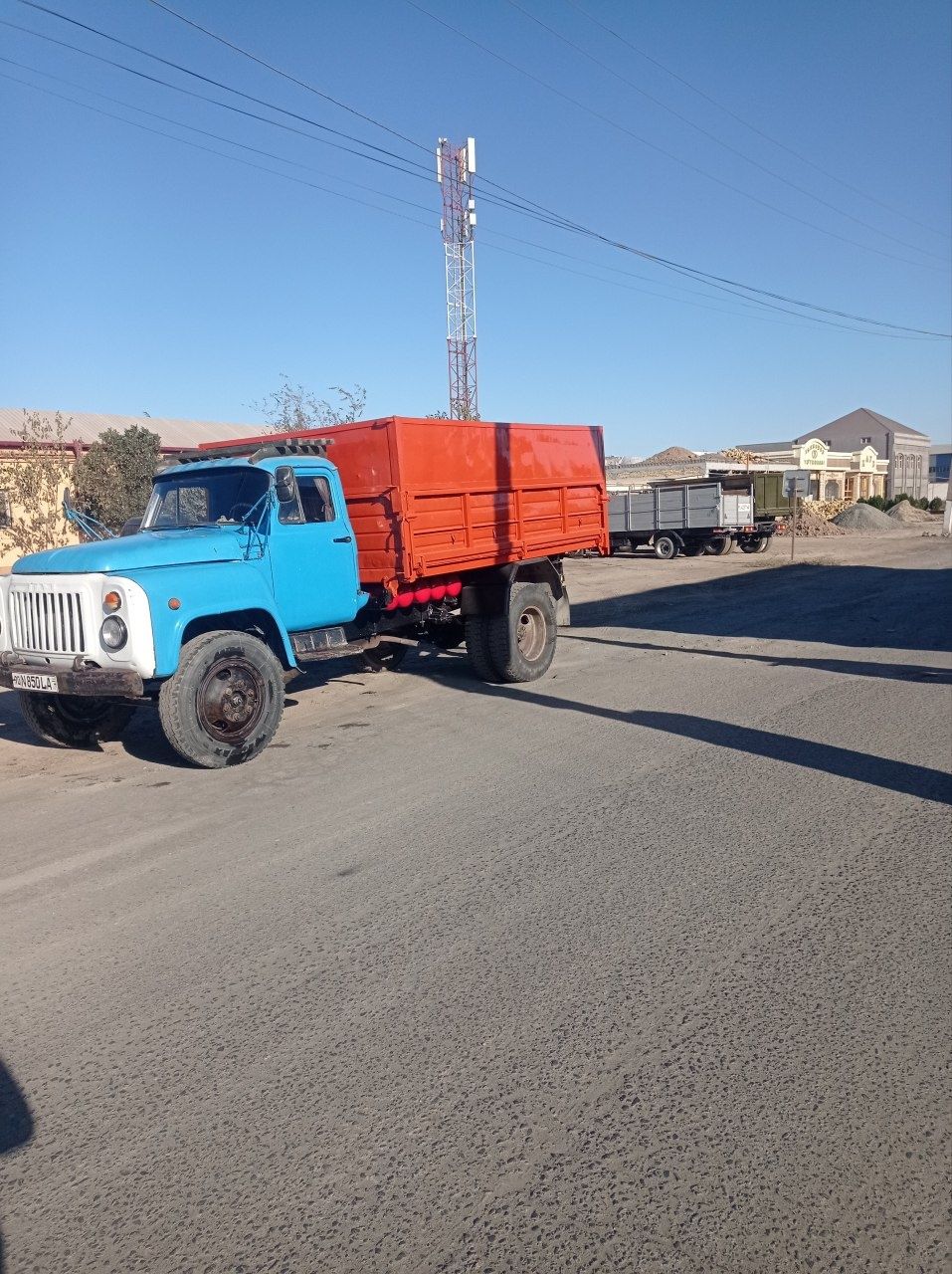 Газ 53 сотилади  холати зор