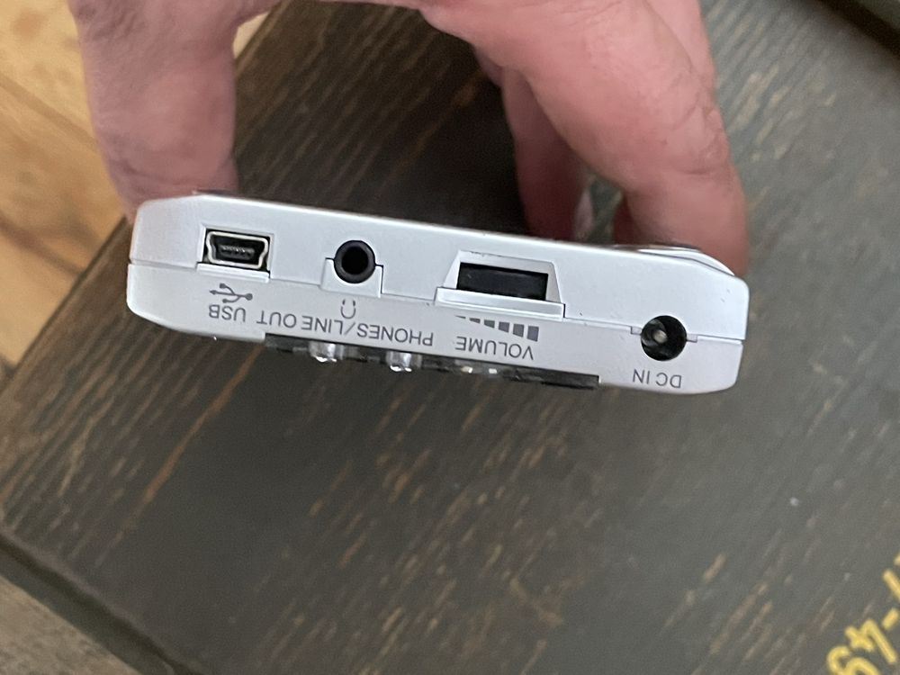 Boss Micro BR4 -джобно звукозаписно студио