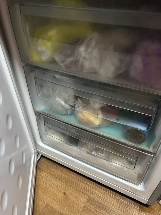 Холодильник 2-х камерный