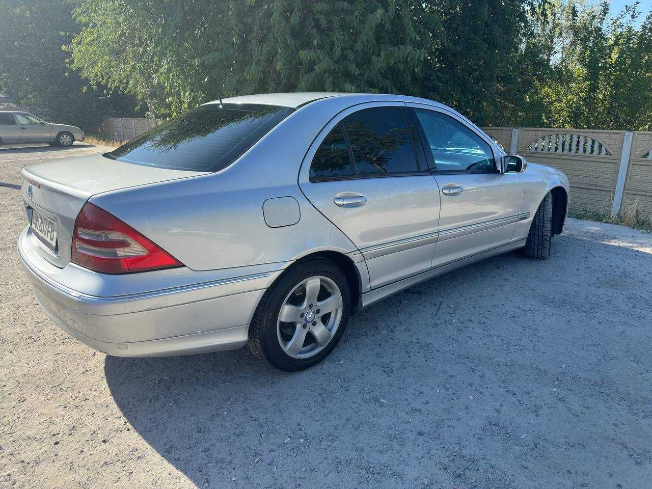 Mercedes-Benz С203