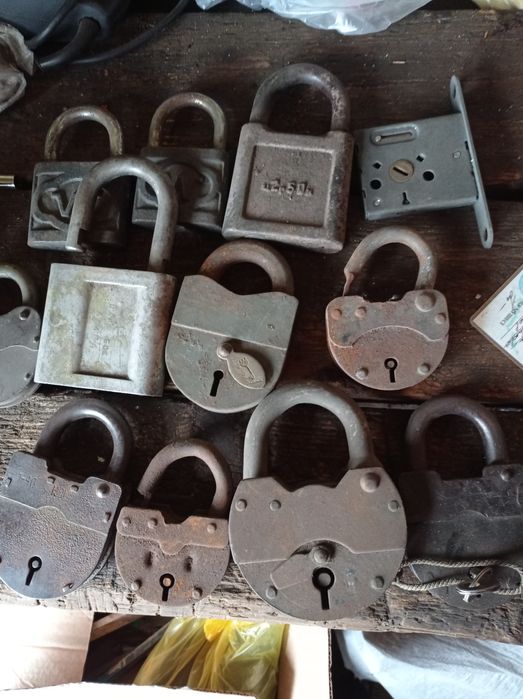 Навесные замки продам