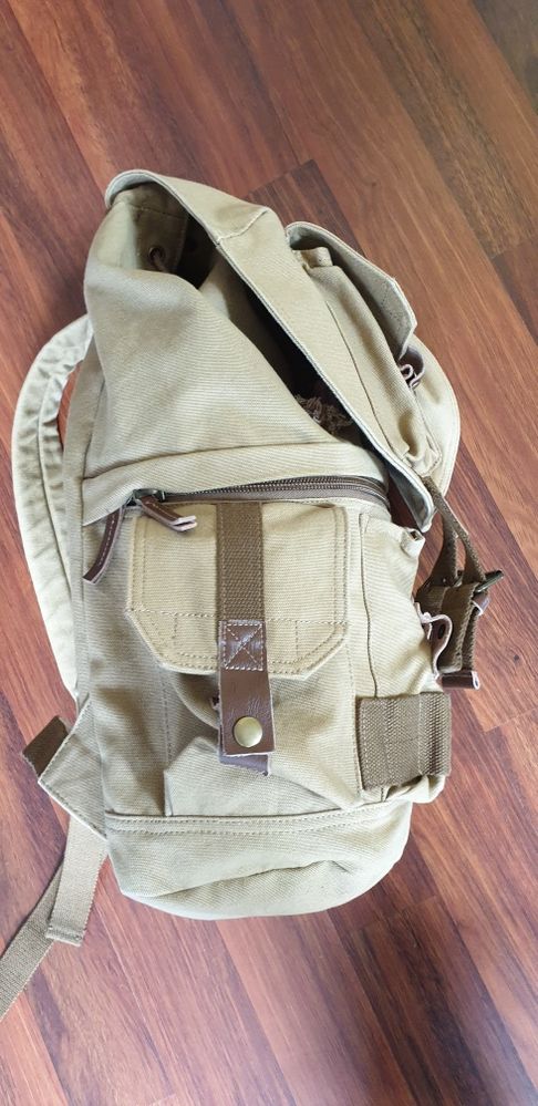 Courser F2001G Canvas Backpack Bag for Canon/Nikon/Panasonic/Fuji Digi