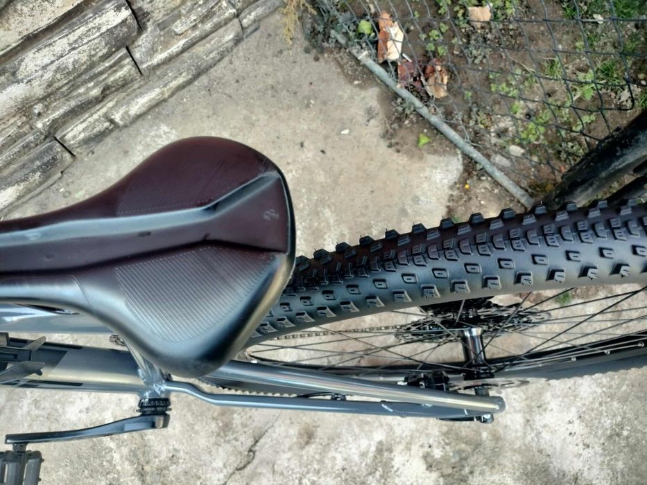 Bicicleta Cube roti pe 29 frâne disc hidraulice Transmisie 1×12