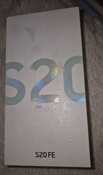 Samsung s 20fe продам