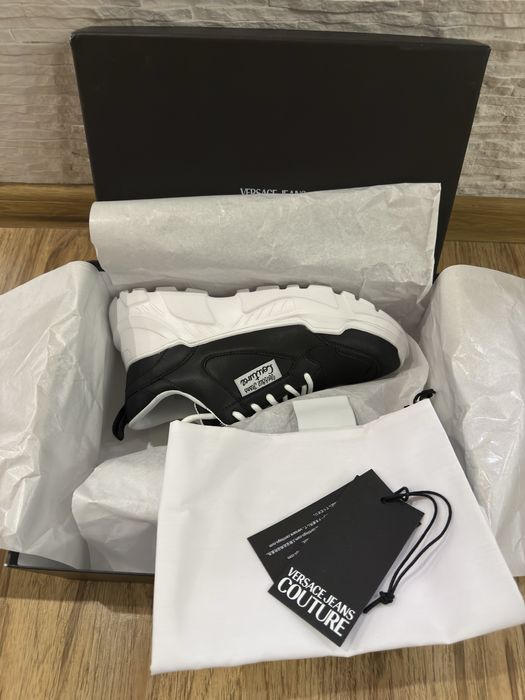 Уникални Versace Jeans Couture, 39 номер