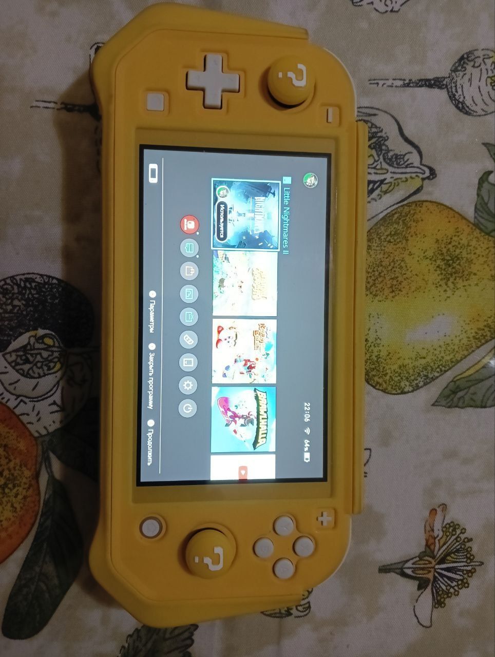 Продам Nintendo Switch Lite+ картридж с игрой  Animal Crossing