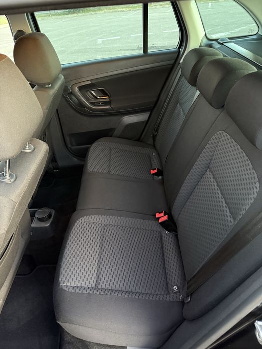 Vand Skoda Fabia 2015 euro 5 impecabila zoll valabil  ‼️