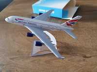 Macheta metalica de avion British Airways | Perfect pt cadou