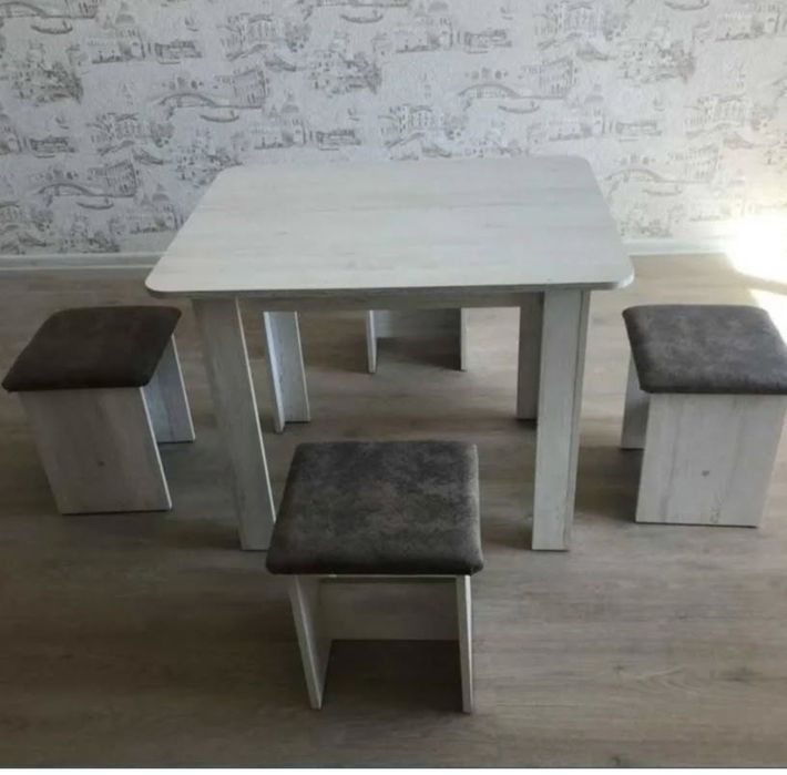 Продаются новые кухонные столы, табуретки от 600 000 тыс сум .