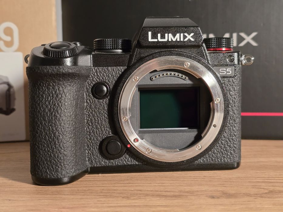 Panasonic S5 Full Frame Body | V-Log 10 Bit 4K | Kit Video