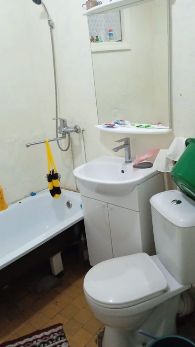 Продам квартиру Аксу