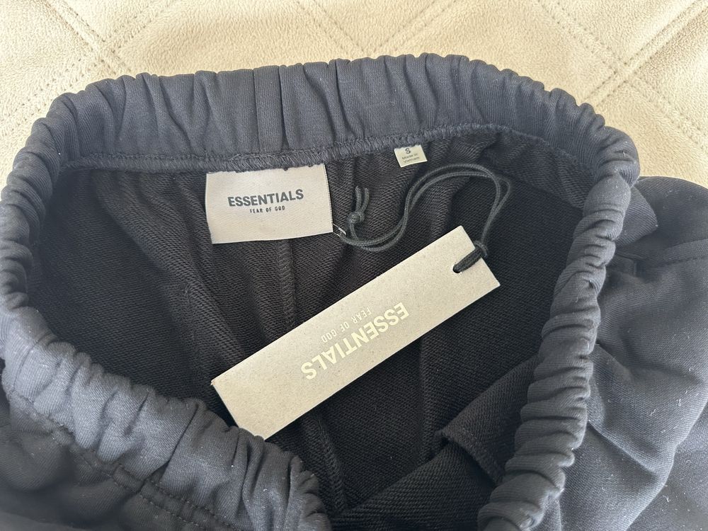 Къси панталони Essentials