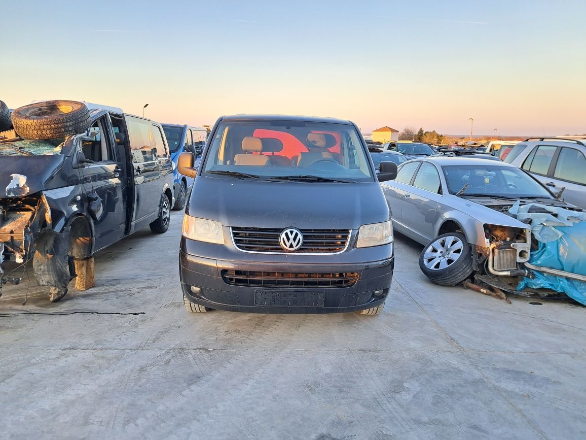 VW T5 Фолксваген Транспортер Т5 2.5 TDI 131 hp. НА ЧАСТИ