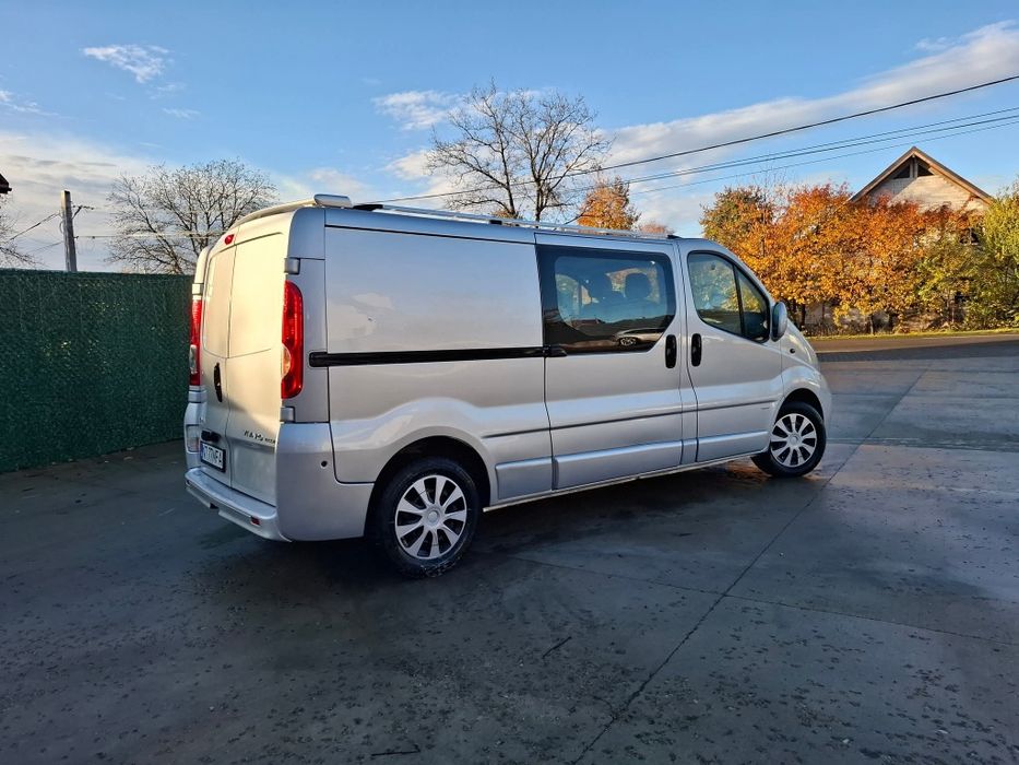 Opel Vivaro 6 Locuri