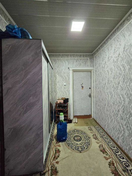 3 хоналик 4 этаж 6 микр, 70 конечка