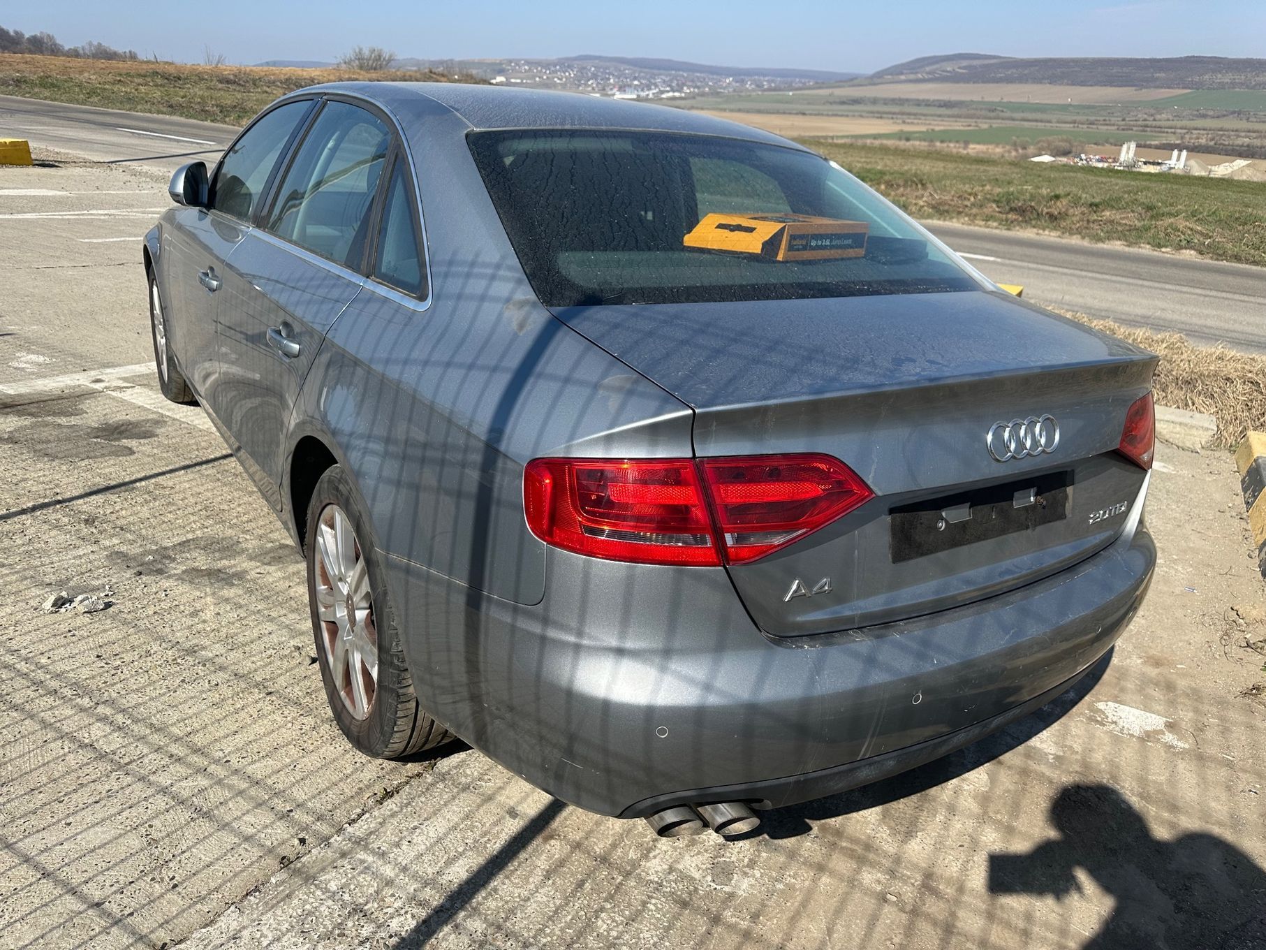 Dezmembrez / Dezmembrari / Piese / Accesorii Audi a4 b8 2.0 tdi 2008 berlina caga albastru