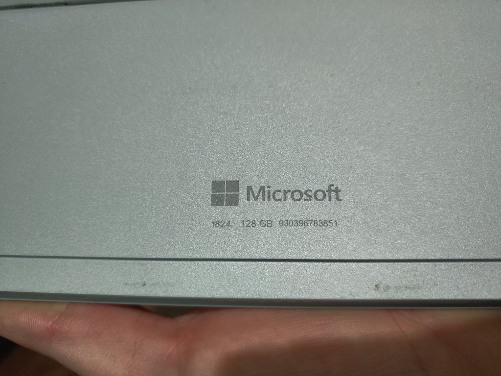 Microsoft Surface Go 1824