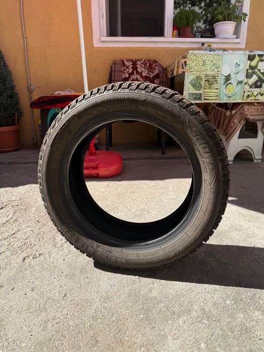Vând anvelope de iarna 195,50r15 an fabricație 2022 .