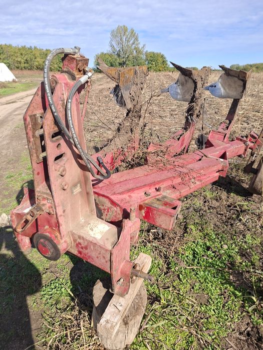 Plug reversibil naud