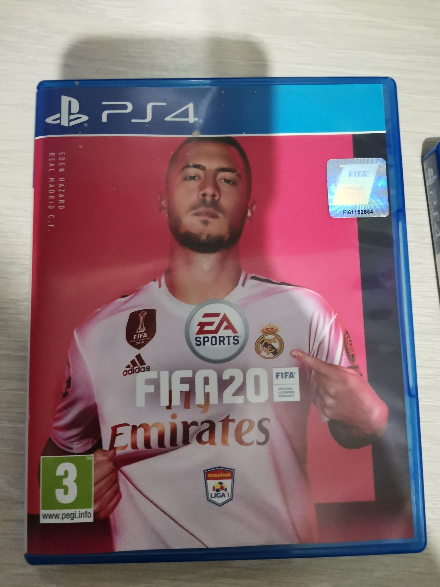 Vând jocuri FIFA 2018, FIFA 2020, pentru PS4