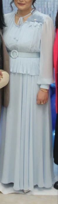 Нежное платье с баской 48р Турция