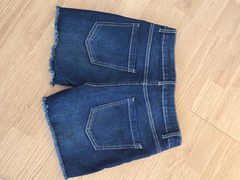 Дънкови къси панталони НОВИ