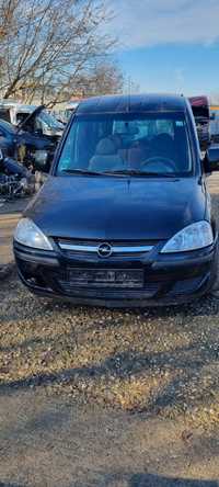 Dezmembrez Opel Combo 2006 1.3 diesel