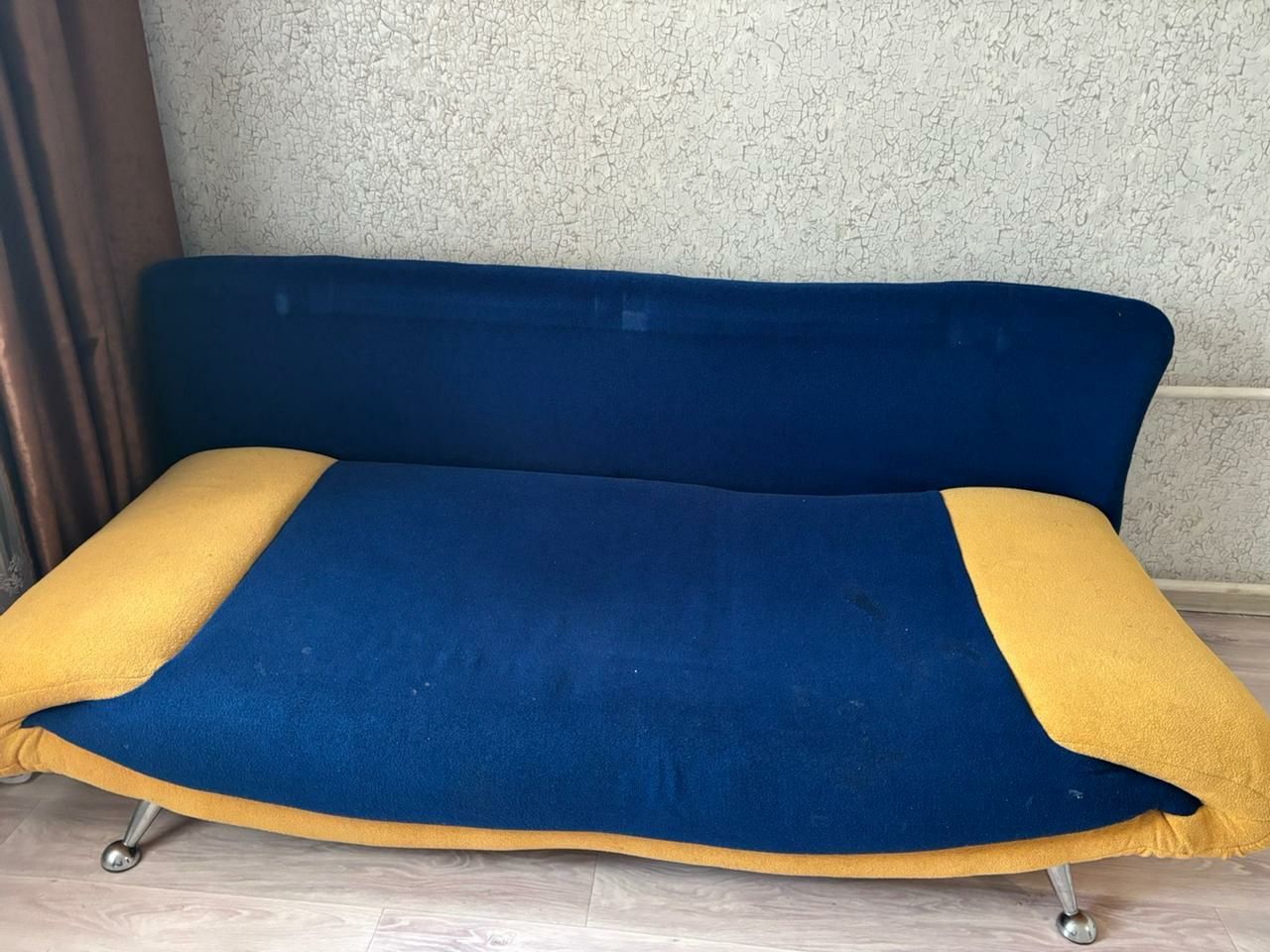 Продам диван раскладной