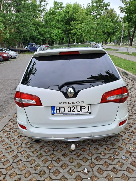 Vând RENAULT Koleos