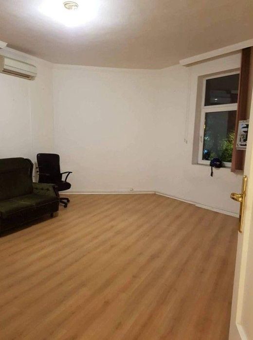 Дава се под наем Тристаен апартамент в София, Център - 100 кв.м за 611.49 € - Снимка #3