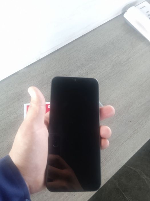 Redmi 15C yengi 256/8 narxi 2.6 kelwlad