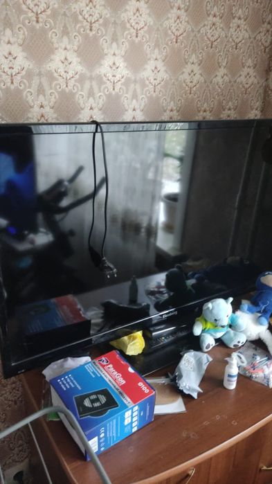 Продам телевизор