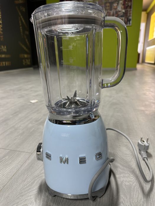 Blender stule SMEG nou