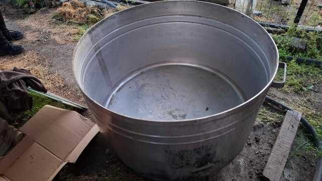 казан за варене от неръждавейка от дебела ламарина