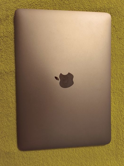 Macbook Retina 12 (2017) Core m3, 8GB, 256GB