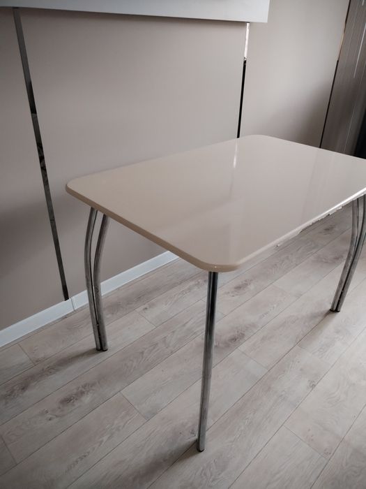 Продам стол для кухни