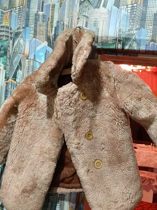 Продам дублёнка детская тёплая